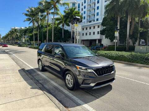 2024 Kia Carnival LX