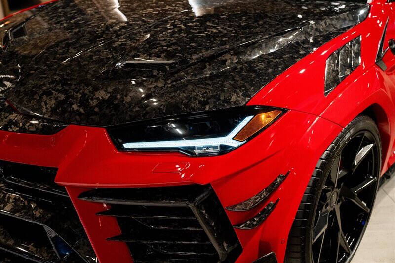 2023 Lamborghini Urus Performante