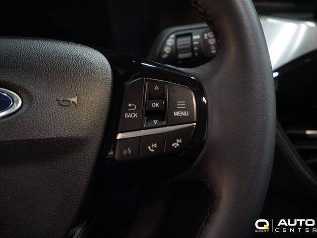 2022 Ford Escape Hybrid Titanium