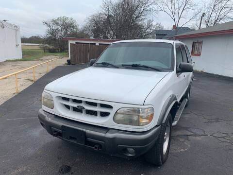 2000 Ford Explorer for sale at Elliott Autos in Killeen TX