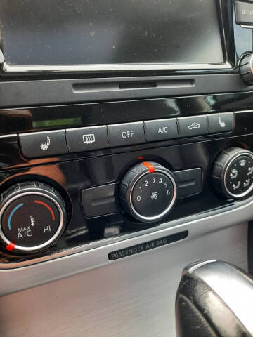 2013 Volkswagen Passat SE PZEV