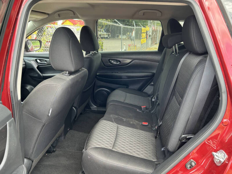 2020 Nissan Rogue SV