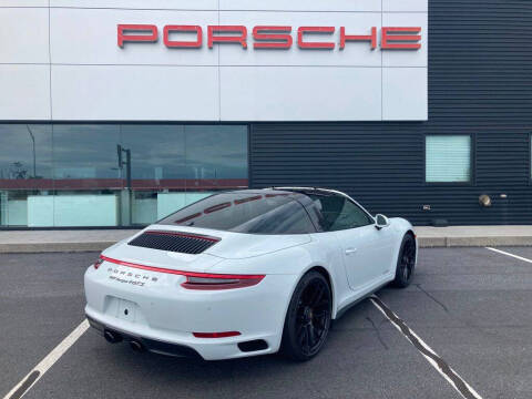 2019 Porsche 911 Targa 4 GTS