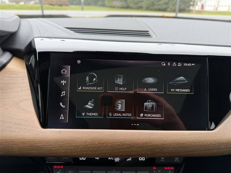 2023 Audi e-tron GT quattro Premium Plus