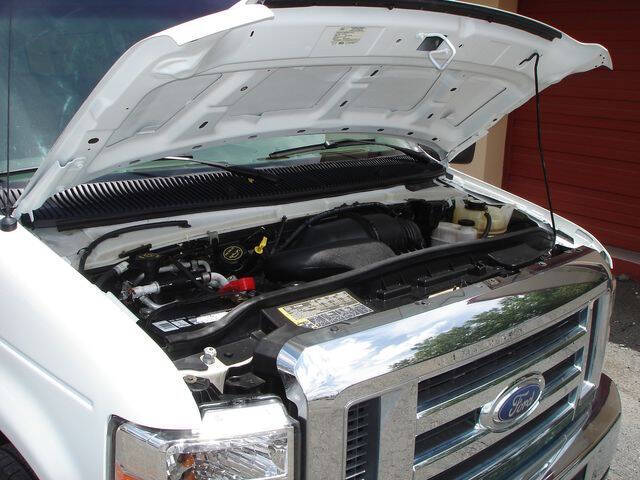 2008 Ford E-Series E-350 SD XLT