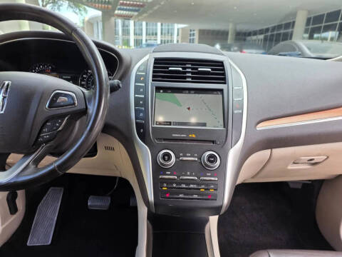 2017 Lincoln MKC Select