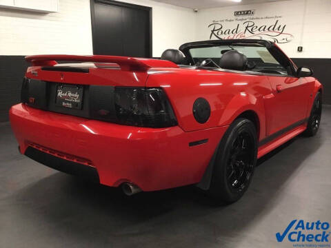 2004 Ford Mustang GT Deluxe