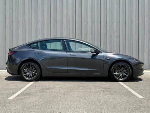 2025 Tesla Model 3 Long Range