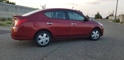 2019 Nissan Versa SV