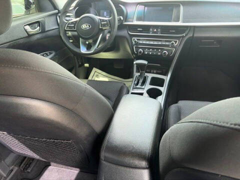 2020 Kia Optima LX