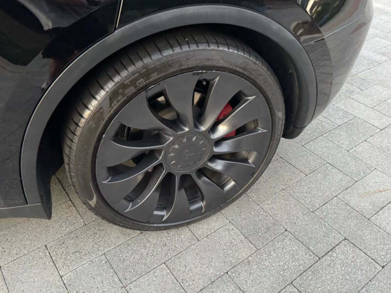 2024 Tesla Model Y Performance