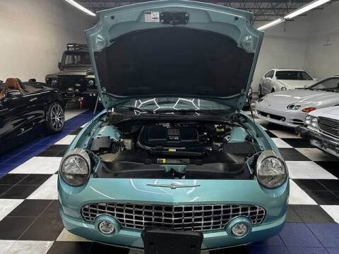 2002 Ford Thunderbird Deluxe