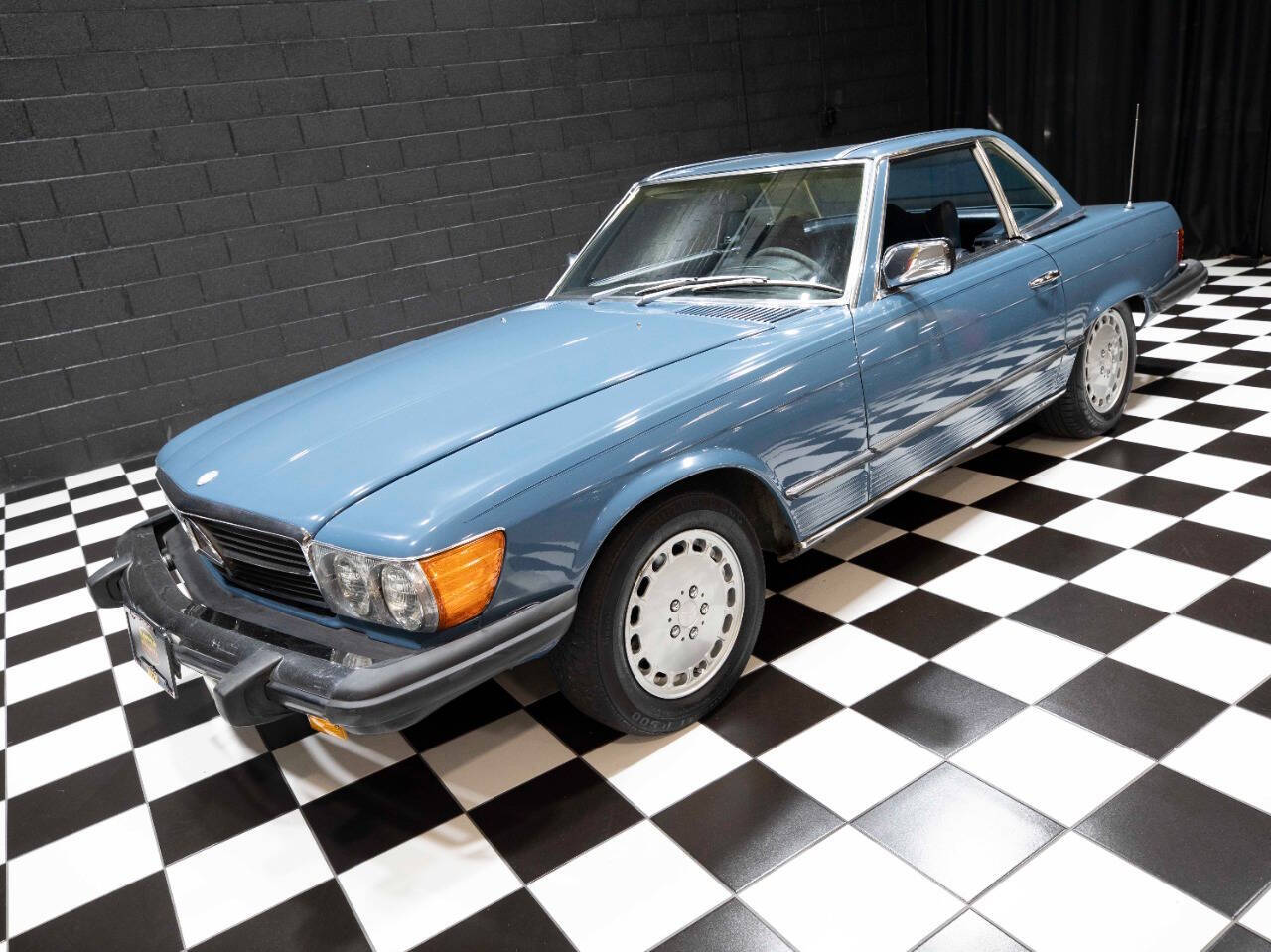 1977 Mercedes-Benz 450 SL 4