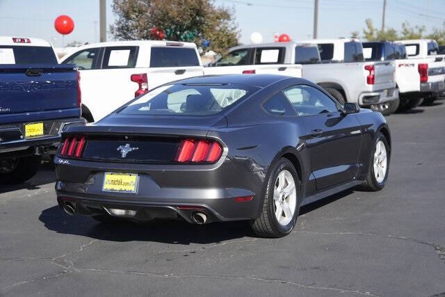 2016 Ford Mustang V6