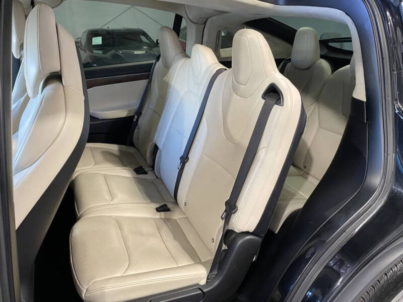 2017 Tesla Model X 75D