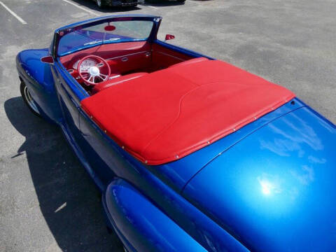 1948 Ford Super Deluxe