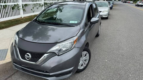 2017 Nissan Versa Note SV Photo