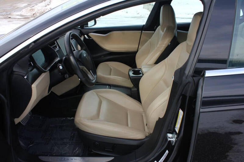2016 Tesla Model S P85D