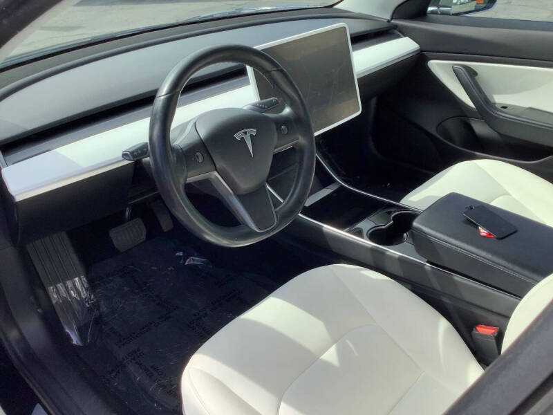 2019 Tesla Model 3 Standard Range Plus