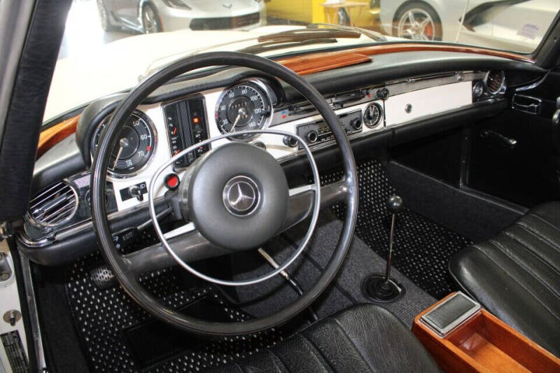 1969 Mercedes-Benz SL-Class