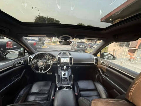 2016 Porsche Cayenne S