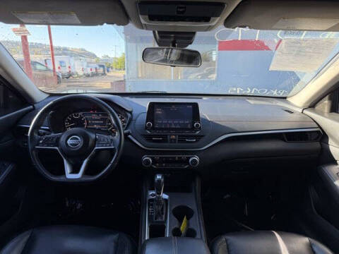 2021 Nissan Altima 2.5 SR