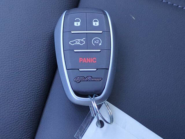 2025 Alfa Romeo Stelvio