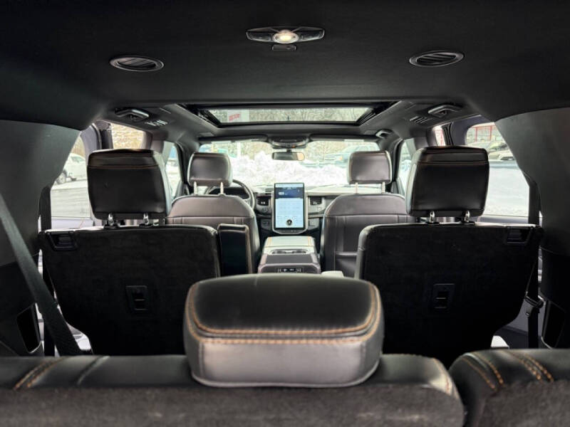 2022 Ford Expedition MAX Platinum