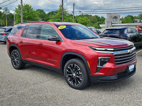 2025 Chevrolet Traverse LT