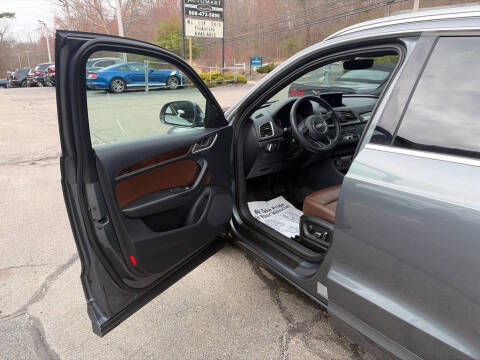 2017 Audi Q3 2.0T quattro Premium Plus