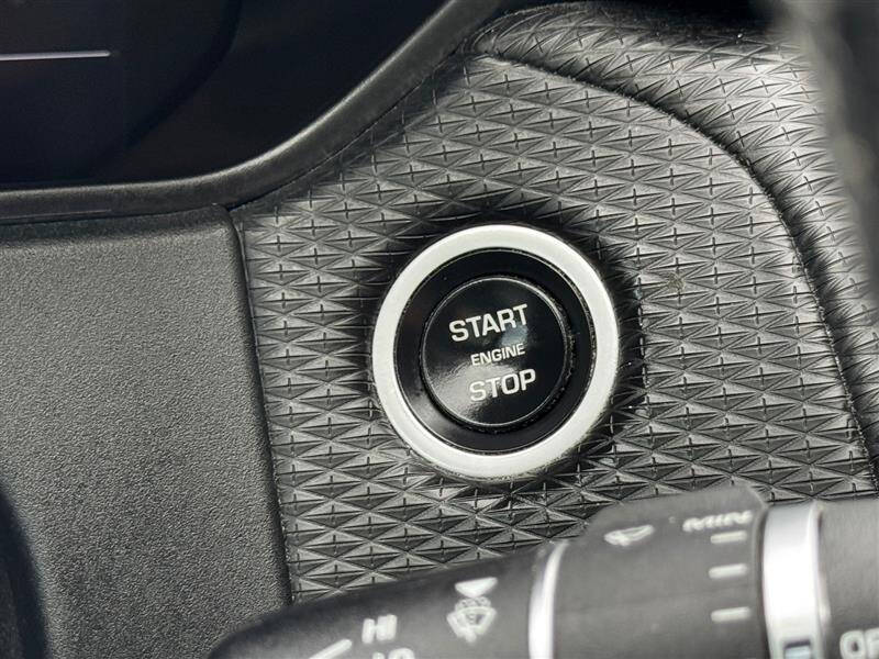 2018 Land Rover Range Rover Velar P250 R-Dynamic SE