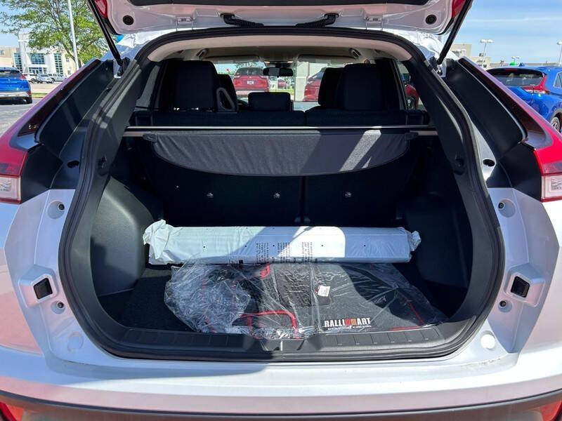 2024 Mitsubishi Eclipse Cross LE