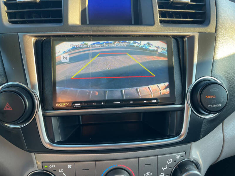 2013 Toyota Highlander SE