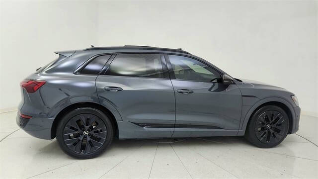 2024 Audi Q8 e-tron quattro Prestige