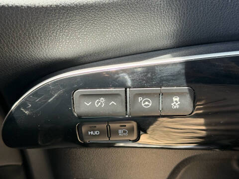 2020 Toyota Prius XLE AWD-e