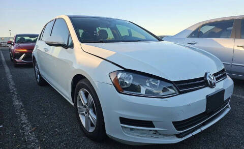 2017 Volkswagen Golf TSI Wolfsburg Edition