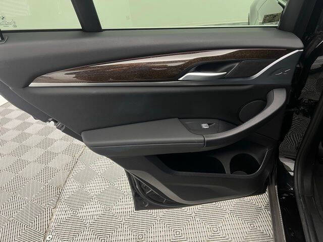 2024 BMW X4 xDrive30i