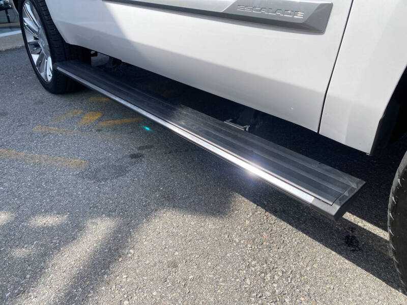 2019 Cadillac Escalade Platinum