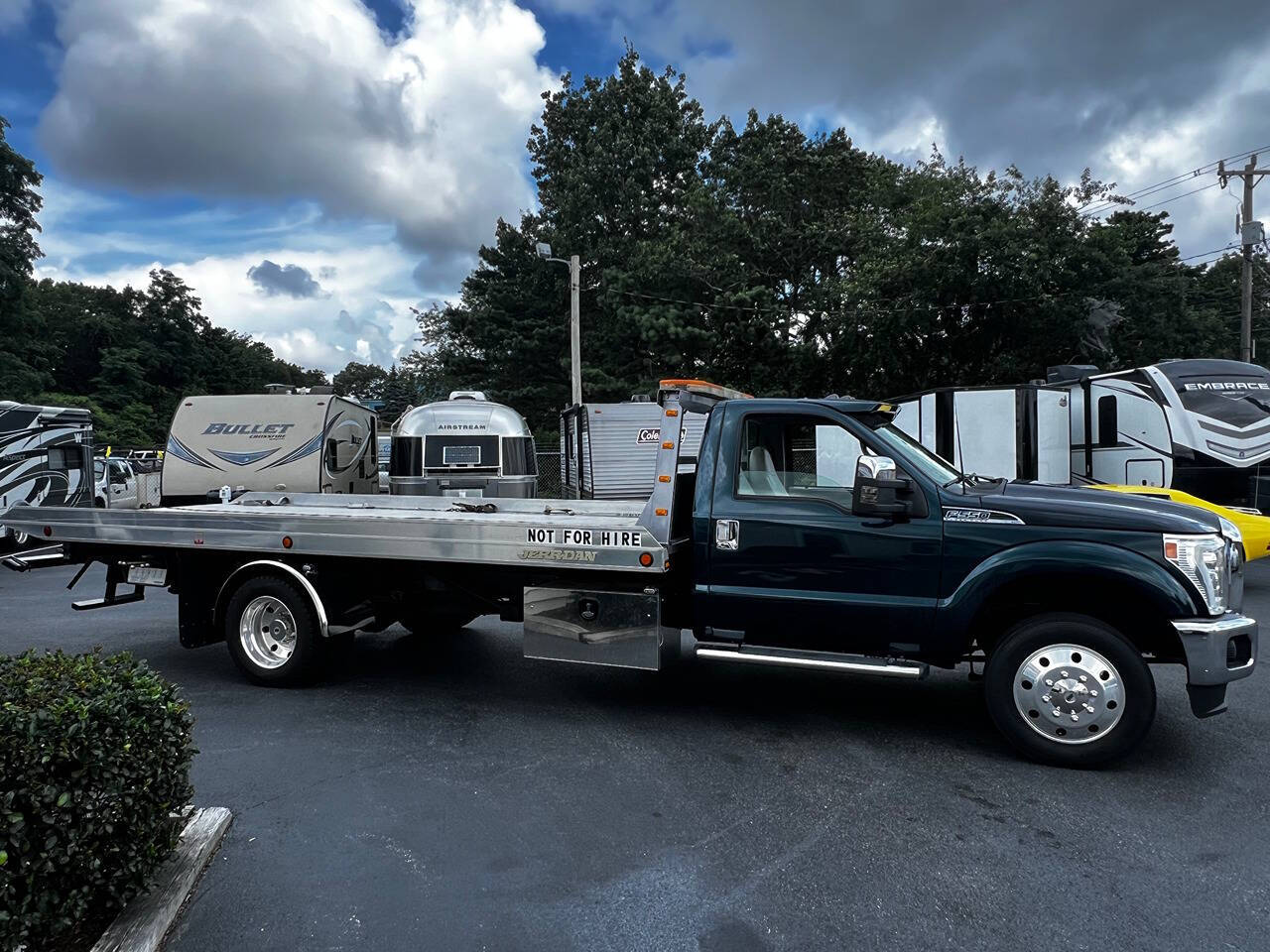 2000 Ford F-550 Super Duty for sale at Classics And Exotics in Sagamore Beach, MA