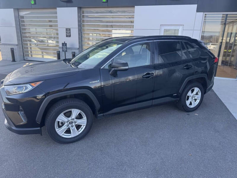 2019 Toyota RAV4 Hybrid XLE