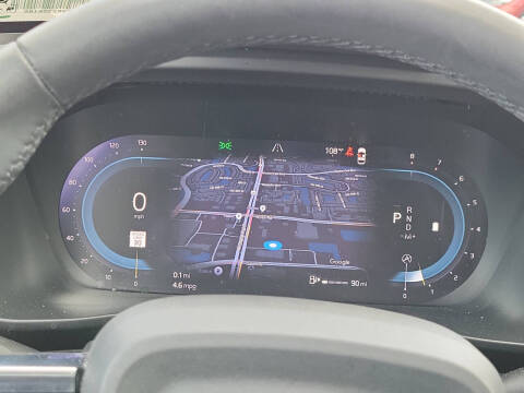 2024 Volvo XC40 B5 Plus Bright Theme