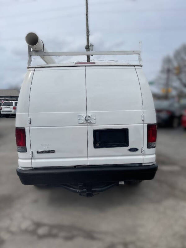 2006 Ford E-Series E-250