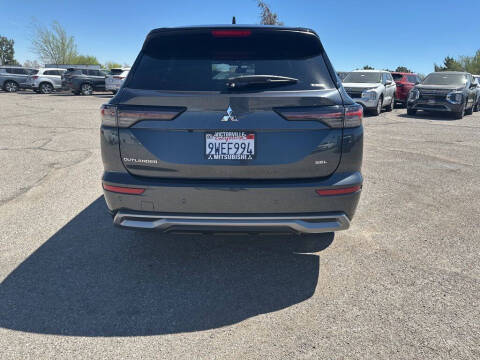 2025 Mitsubishi Outlander SEL
