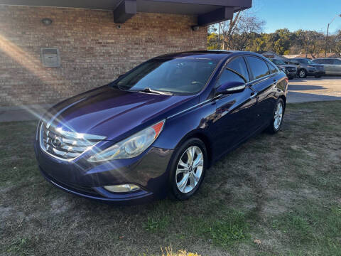 2011 Hyundai Sonata for sale at FUSION MOTORS LLC in Niles MI