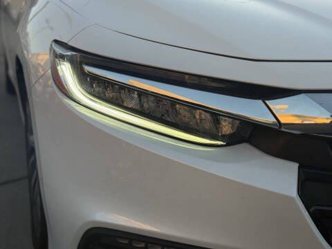 2022 Honda Insight Touring