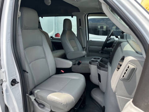 2012 Ford E-Series E-150 XL