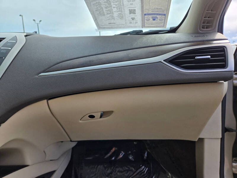 2017 Lincoln MKZ Hybrid Select