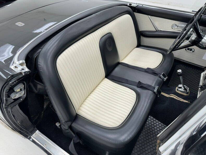 1956 Ford Thunderbird