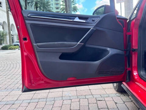 2017 Volkswagen Golf GTI S