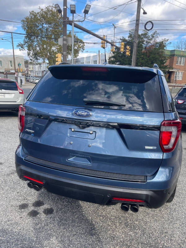 2018 Ford Explorer Sport